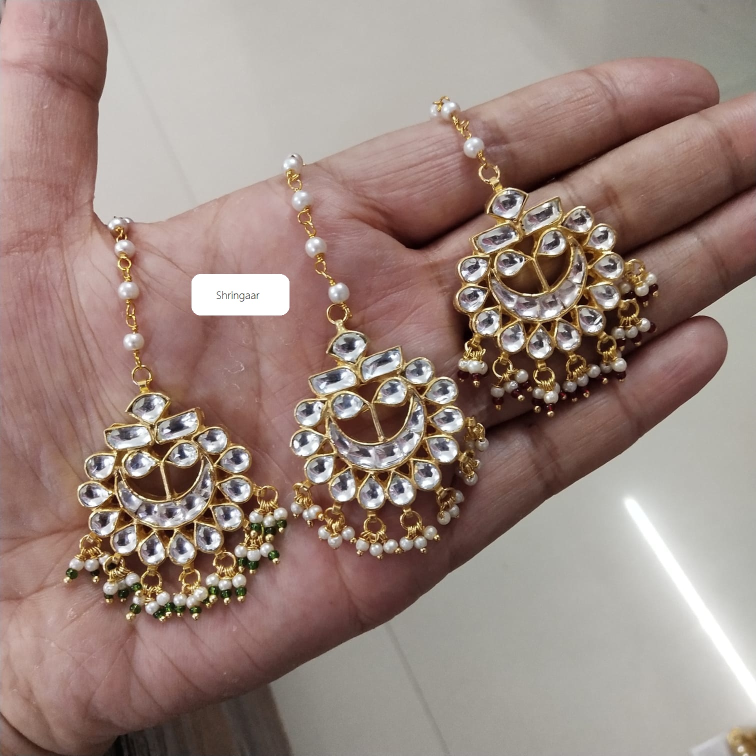 Minimal Kundan Tikka